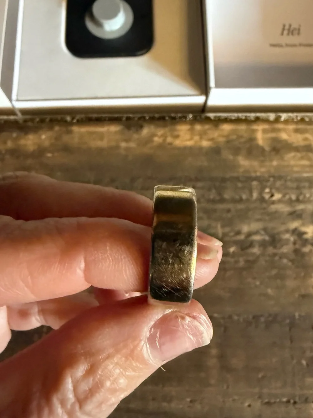 Oura Ring 4 Gold Sz 7